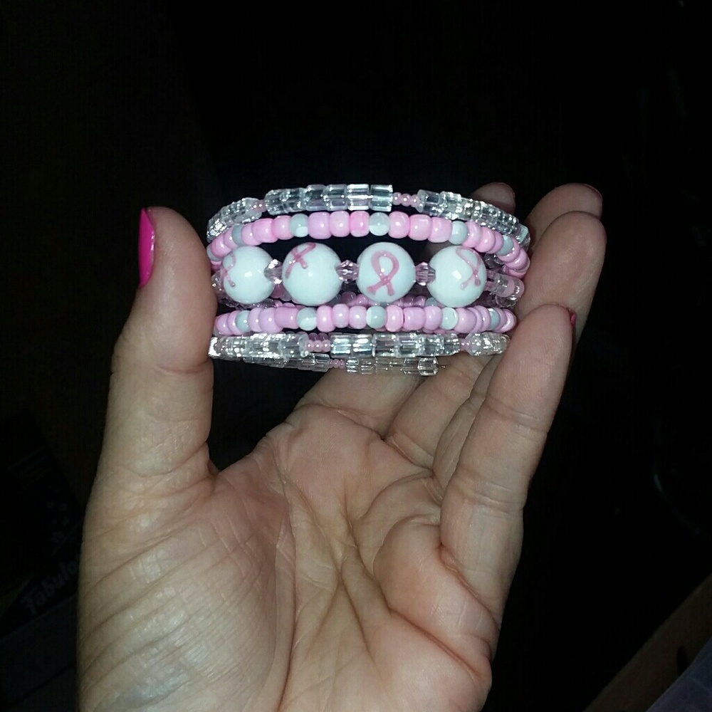 Handmade 5 loop bracelet - Picture 3 of 5